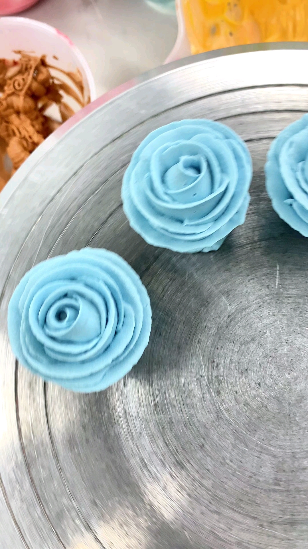 今天学习的是奶油玫瑰花