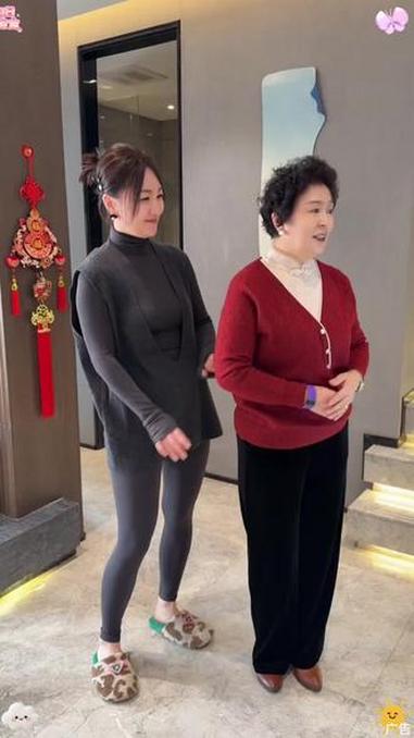 适合妈妈新年穿的毛衣，旗袍领国风太漂亮了 新年穿搭 妈妈装 喜婆婆 中年女装 妈妈毛衣