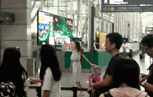 周五福利囧图云飞系列 多看美女福利图有益身心健康