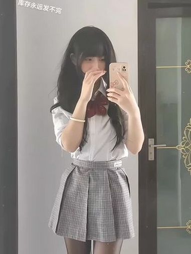 想不出来文案想吃蛋糕 对镜拍 期待夏天 jk