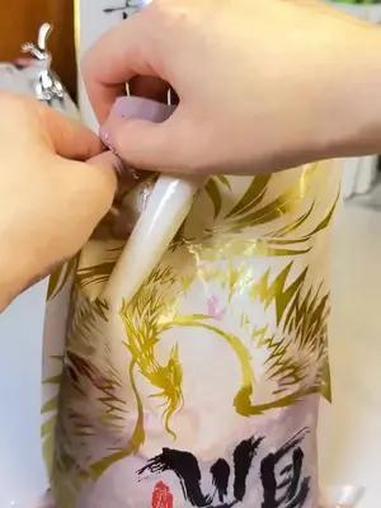 无骨鸡爪大份量,酸辣爽口停不下来!追剧必备,好吃到飞起~ 无骨鸡爪 吃货福利