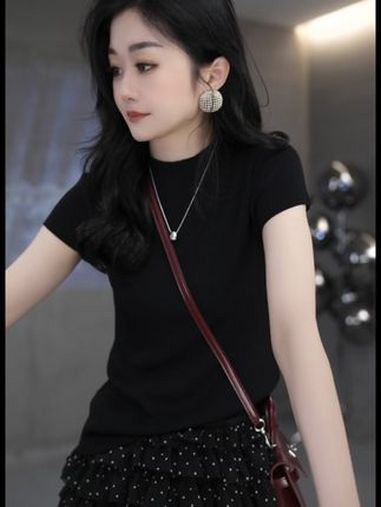 减龄又遮肉显瘦的波点蛋糕裙·星光点点 今天穿什么 开春搭配 早春穿搭 谁穿谁好看 春夏新款