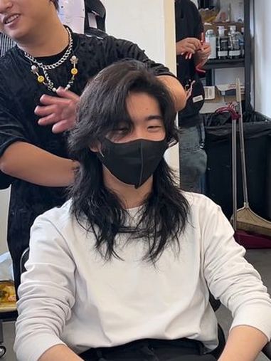 不挑脸型的发型推荐长款狼尾鲻鱼头卷发 免打理烫发自然吹干效果 显脸小显脸小 美出高级感 狼