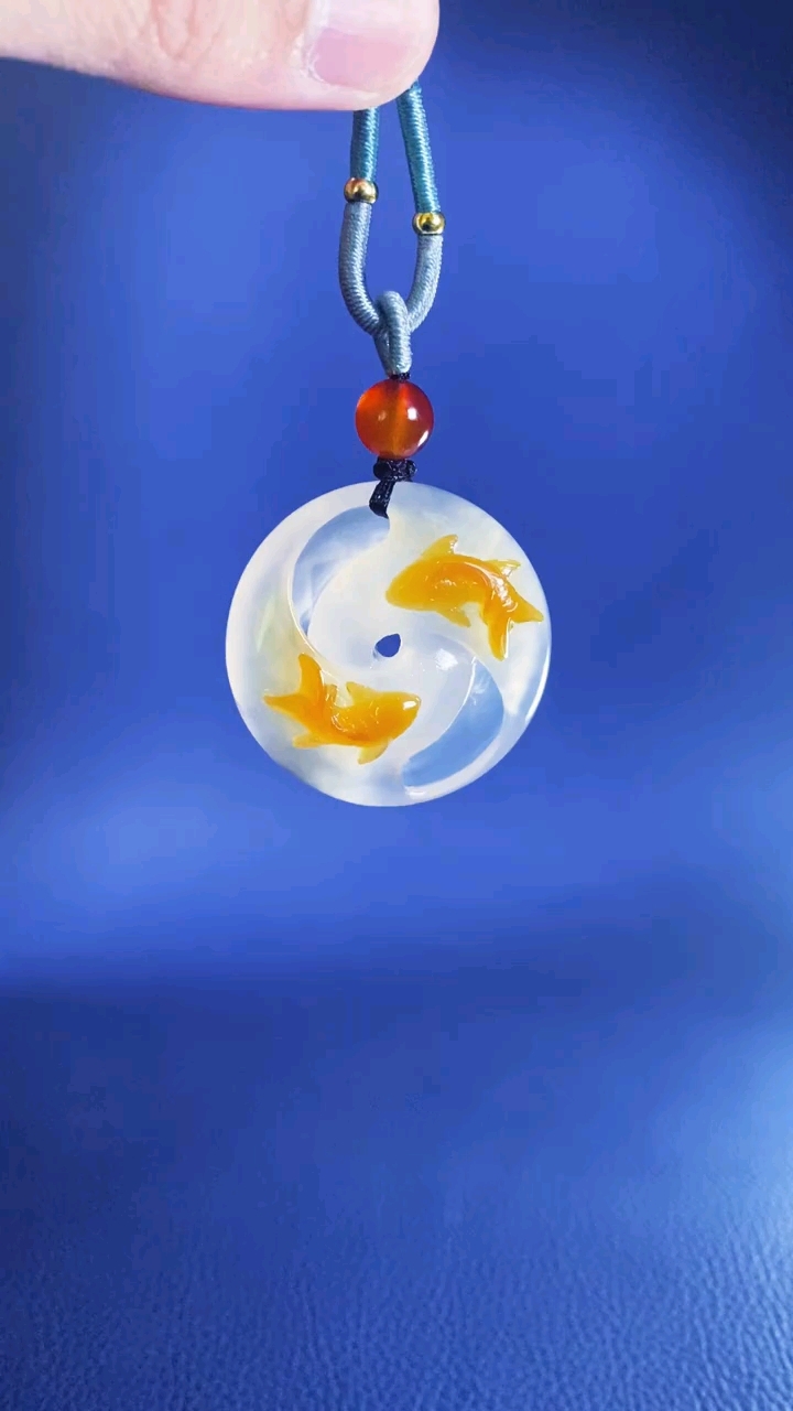 代表爱意的双鱼莫比乌斯环