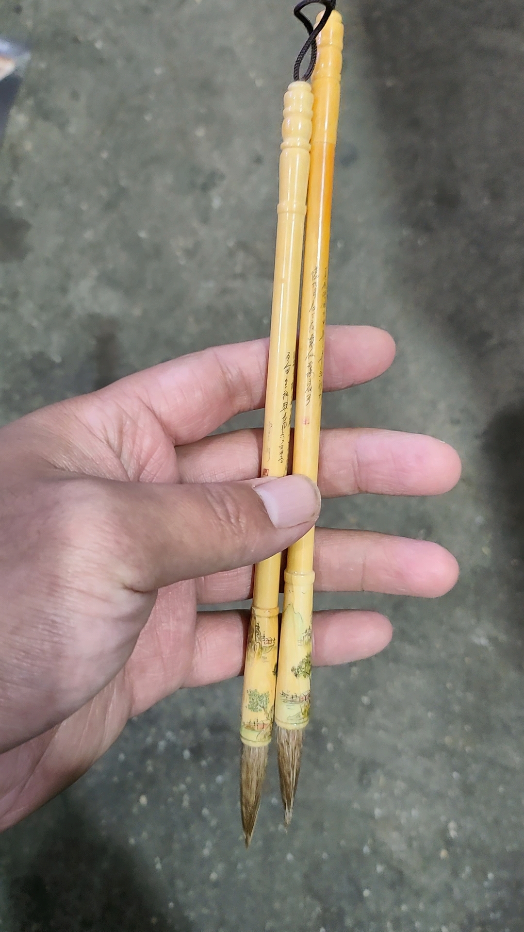 牙雕的毛笔字体工整