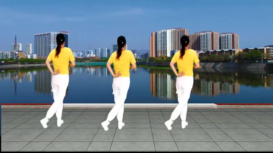 中老年广场舞《家在御江南》背面,新歌新舞,好听好看附教学
