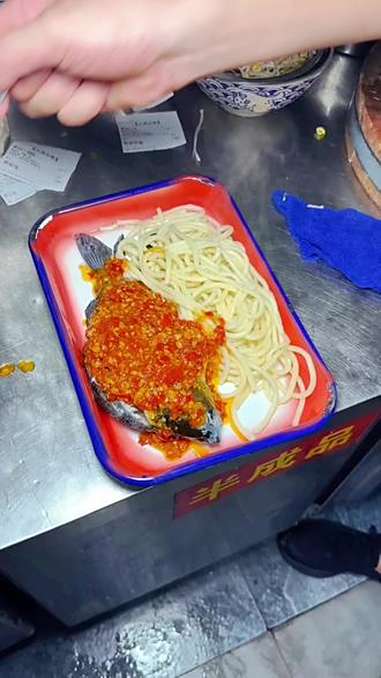 川菜融合 融合菜是当今的一个潮流 融合的格拉条别说还真不错 美食 吃面 地方特色小吃