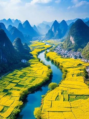 如果春天的浪漫有形状,那一定是万峰林漫山遍野的油菜花海!万峰林6000亩油菜花海已经盛开!