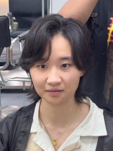 只有发量多硬的姐妹才懂这款狼尾鲻鱼头短发 #今天换个新造型 #狼尾 #狼尾发 #狼尾短发 