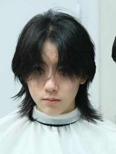 超适合尖头额头大女生的狼尾鲻鱼头短发 #发型新突破 #发型氛围感 #发型就是这么简单 #狼