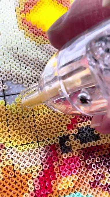 不会真是吃水煮黑背鲈吃中毒了吧？#我在抖音玩拼豆 #创作者中心 #创作灵感 #原神 #派蒙