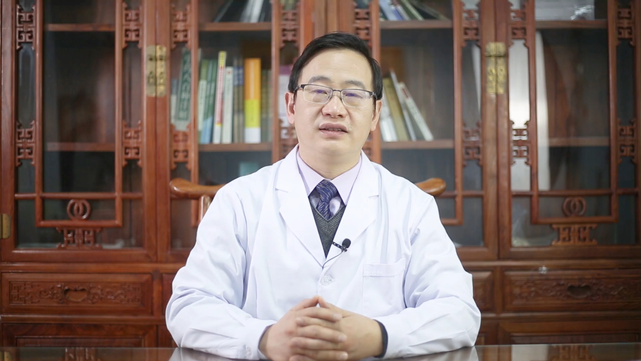 鸡皮肤怎么处理?内服中药,外用维A酸搭配就可以解决!
