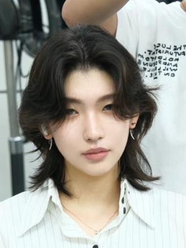不挑脸型的发型推荐狼尾鲻鱼头短发 #狼尾 #狼尾发 #狼尾鲻鱼头 #狼尾鲻鱼头女生 #北京