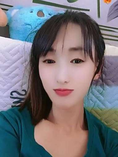 人生最好的作品就是自己,哪怕无人欣赏也要学会独自绽放……哎呀,好想出去玩玩,可都不敢,我怕