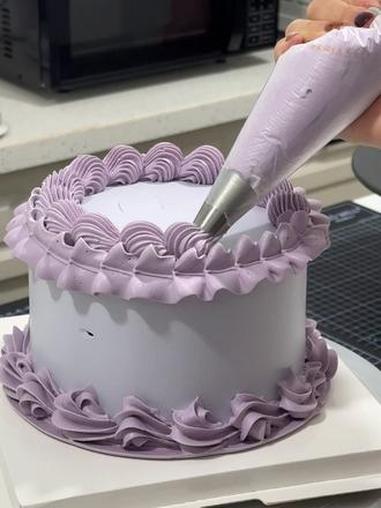 生日蛋糕 奶油蛋糕 奶油裱花 蛋糕做法 蛋糕这样做简单吧