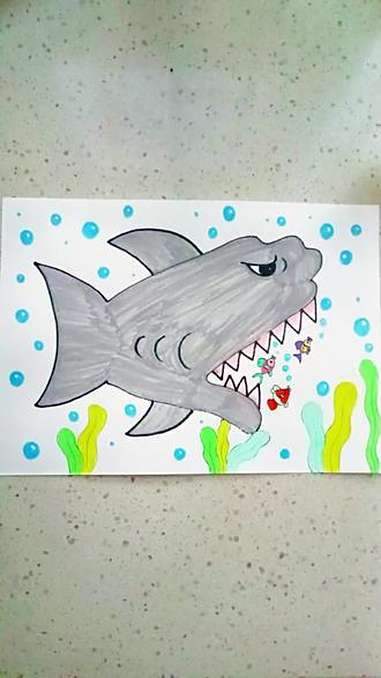 用手掌画鲨鱼啦,小朋友们快来试试吧 简笔画 鲨鱼简笔画 一起学画画 创意美术