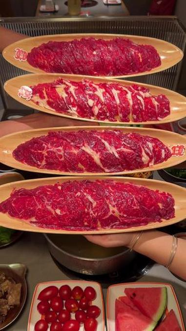 一口沦陷的潮汕鲜切牛肉火锅 #鲜牛记潮汕牛肉火锅 #鲜牛记潮汕味 #北京美食 #氛围感火锅