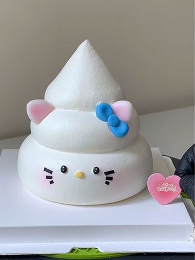 宝,你是一坨完美的粑又解锁了一款新kitty造型 沉浸式做蛋糕 南宁生日蛋糕定制 kitt
