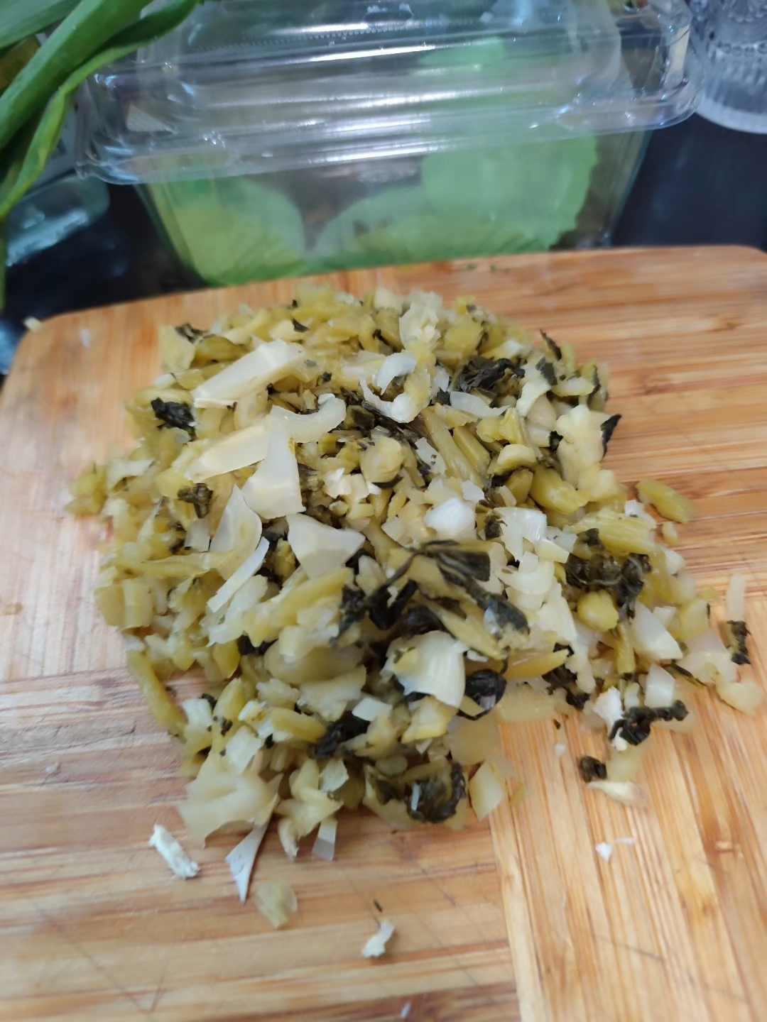 外婆的家常菜,冬笋炒酸菜,专治没胃口!就这锅,我能炫三碗饭!