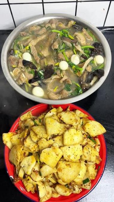 可惜你不是安徽阜阳人,又怎么会知道我们从小吃滑鸡的快乐呢?家乡特色 滑鸡汤 安徽阜阳 童年