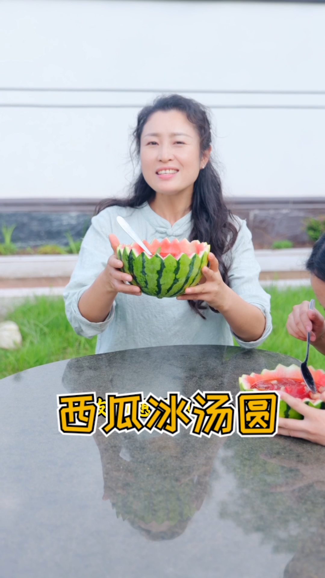 西瓜的神仙吃法  西瓜冰汤圆  冰冰凉凉  解暑又解渴#夏日解暑神器#