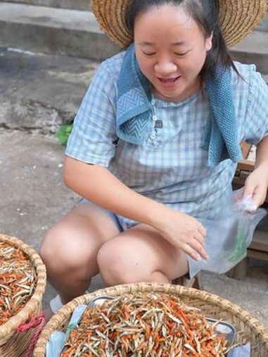 美味下饭小鱼虾,营养健康,大人小孩都喜欢。农村美食 农村生活 小鱼小虾
