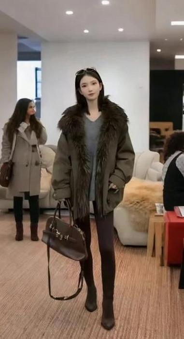 #视频同款鹅绒派克服#时尚穿搭 #冬季穿搭 #品质女装 #又美又飒