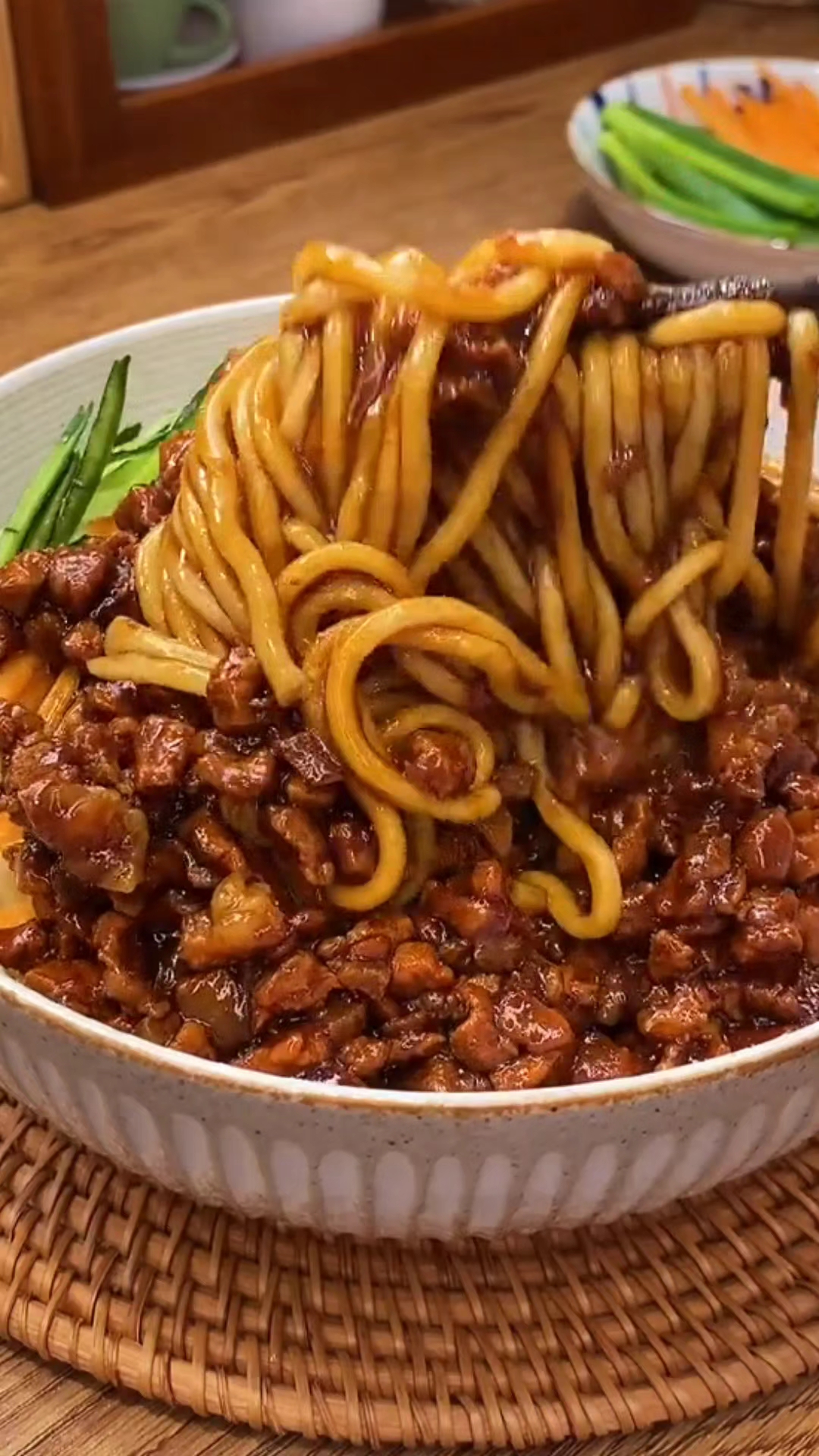 家庭版炸酱面做法
