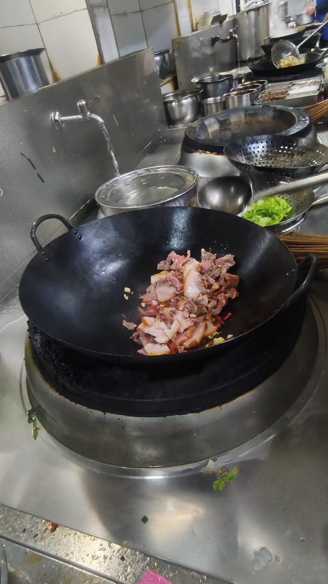 猪头肉炒尖椒
