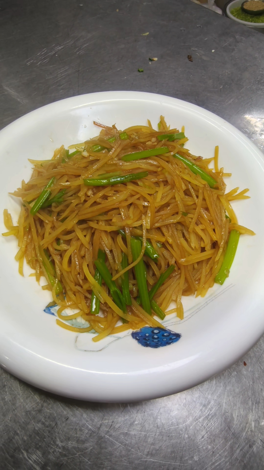 家常芹菜土豆丝