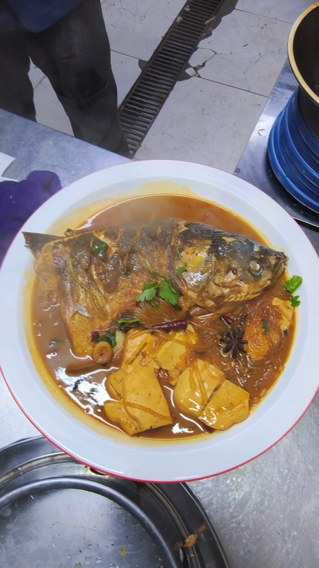 红烧鲢鱼头