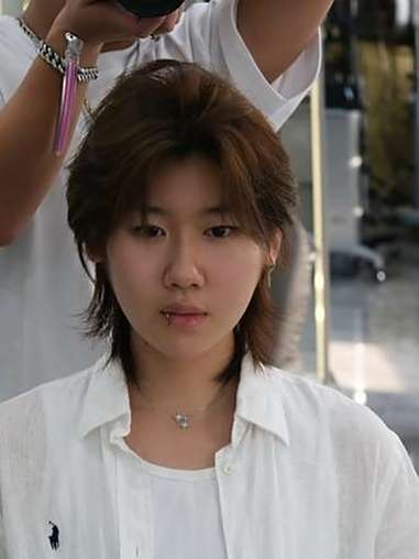 狼尾鲻鱼头短发真的斩女啊姐妹们 狼尾 狼尾发 狼尾鲻鱼头 狼尾鲻鱼头女生 鲻鱼头