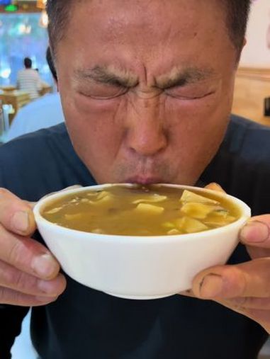 怼碗胡辣汤!请问历史上有哪些名人喝过胡辣汤?