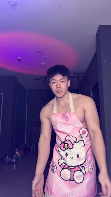 换个风格#健身 #田曦薇 #手势舞 #卡点 #肌肉厨子
