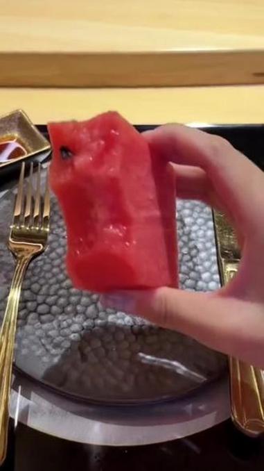 吃一口等于半个月工资？10种天价食用鱼，普通人看了钱包直哆嗦！#天价海鲜刺客#贫穷限制了我