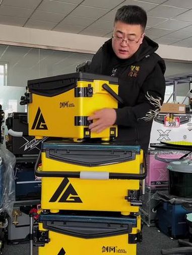 抖音钓鱼人 钓箱 酷玩渔具 超硬钓箱推荐你一定要看看