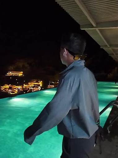 半山云居汤泉度假酒店 古城夜景 一千多一晚上来就是为了看这夜景