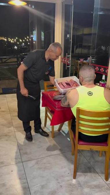 我还以为要生吃呢#兄弟聚会 #烤肉蘸料怎么搭配好吃 #烤肉蘸料怎么做 #原切牛排 #烧烤界