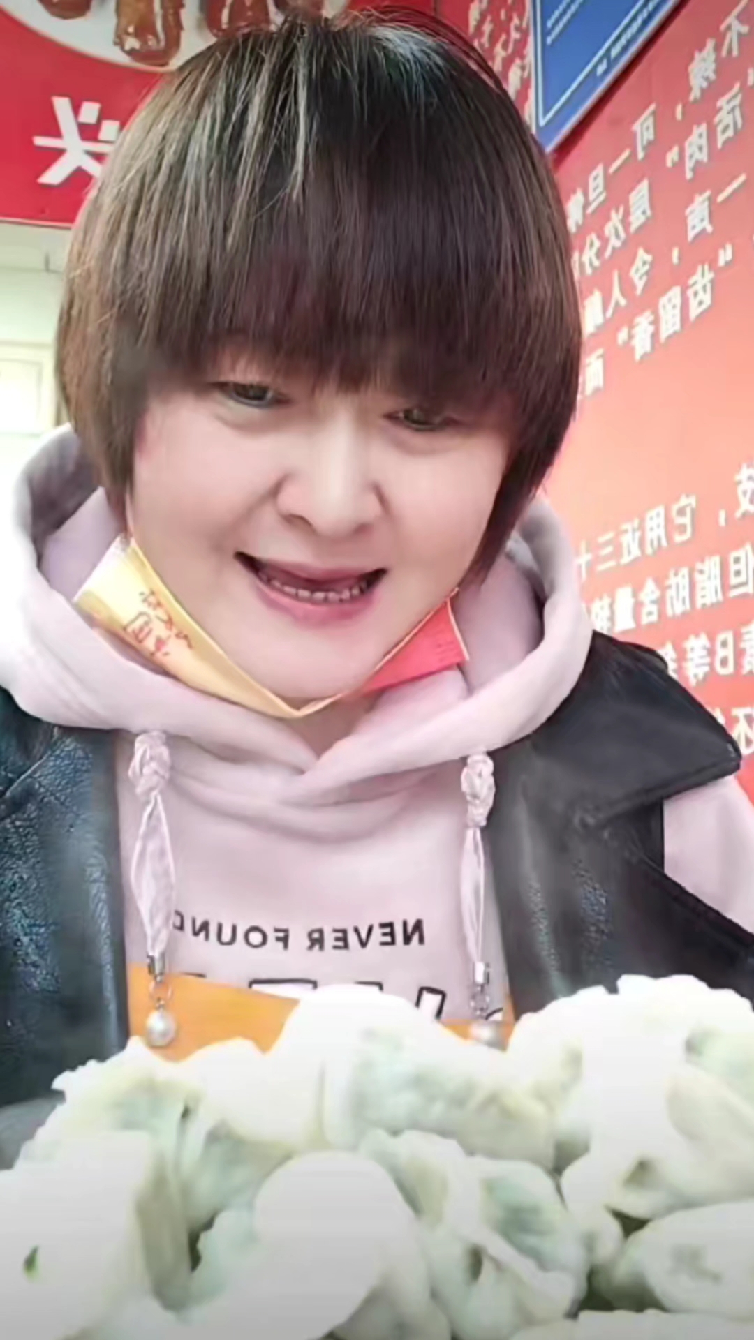 有什么能比吃上这一盘热气腾腾的饺子来的过瘾