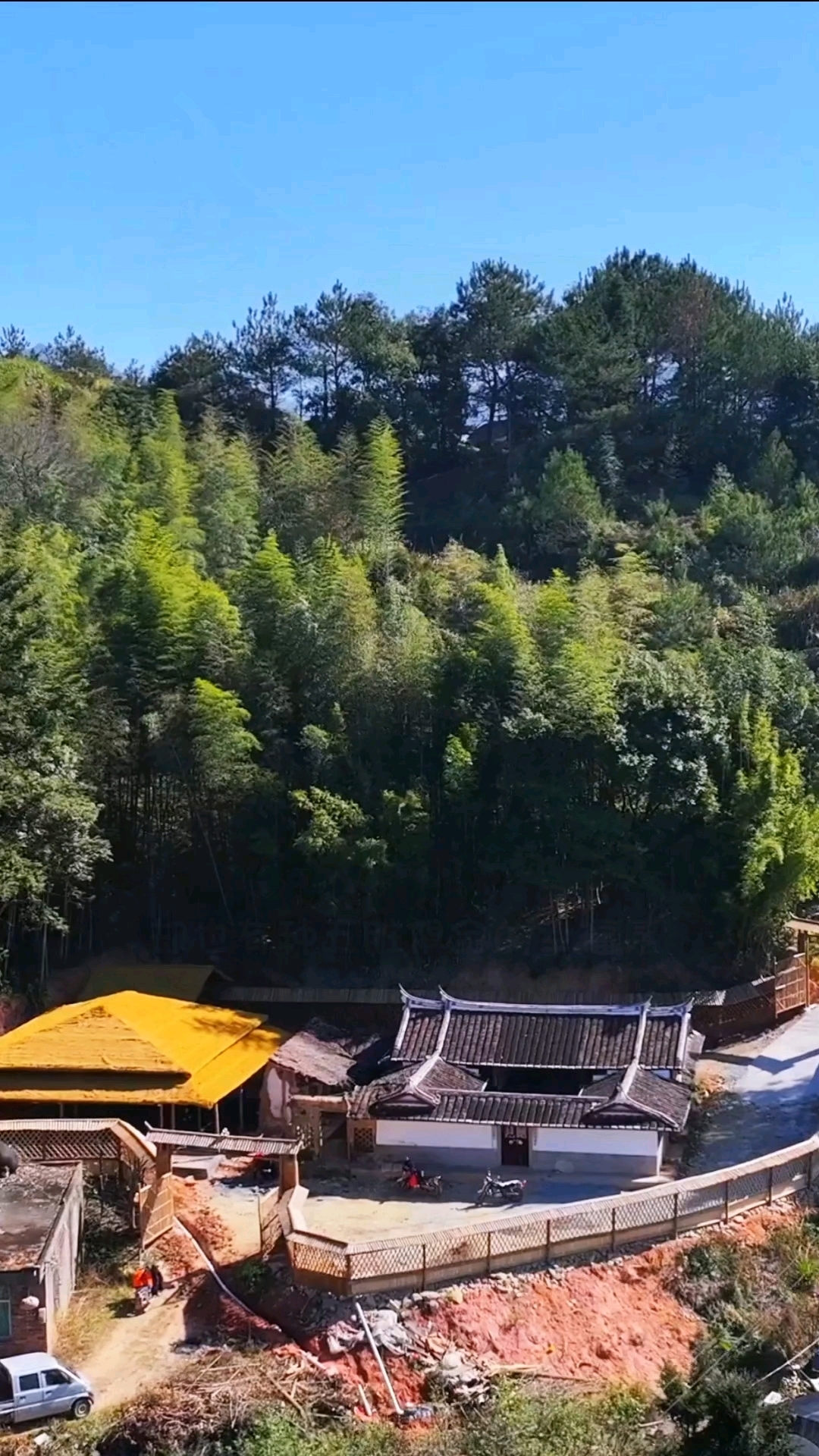 乡下自建房火了!网友:10年后农村的房子要高攀不起了!(2)
