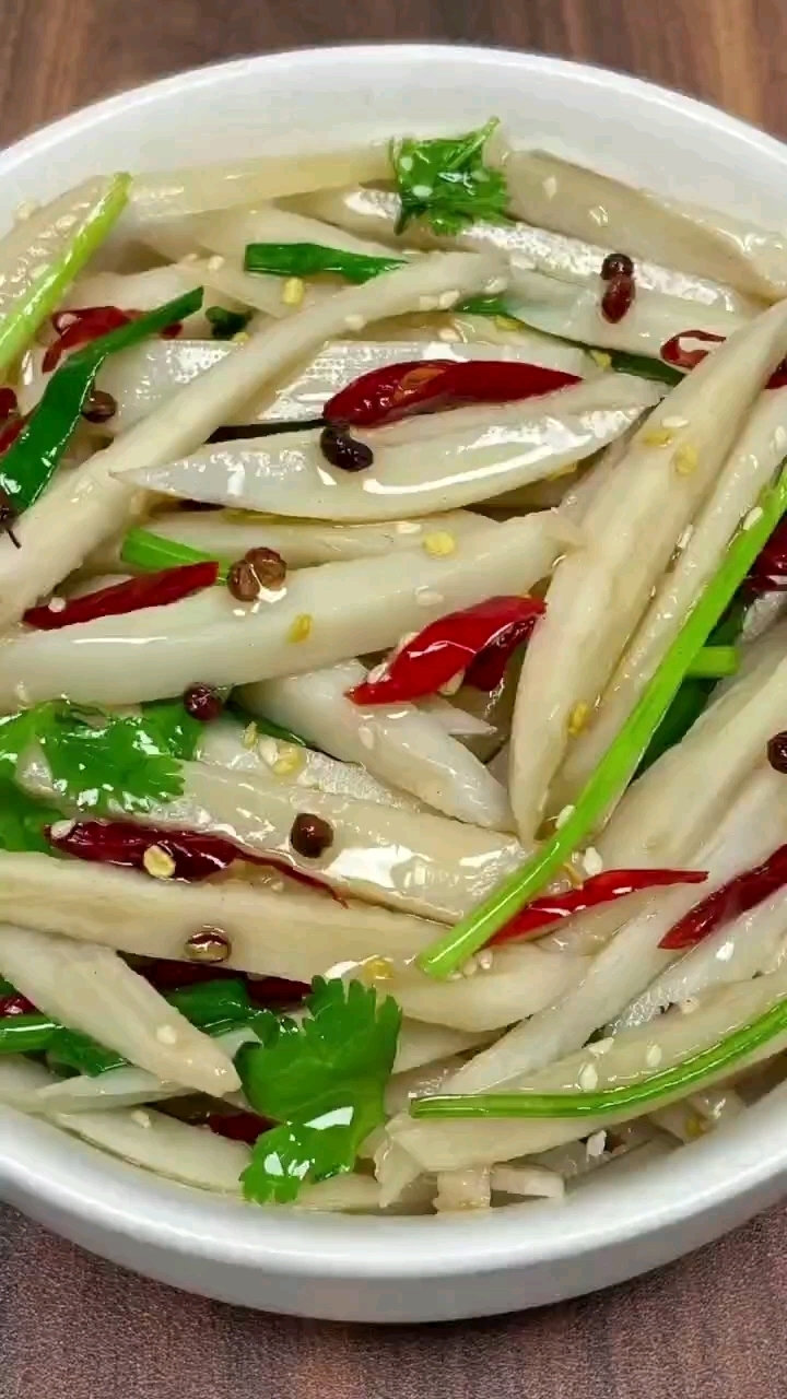 春节餐桌上必备的十三道经典凉拌菜