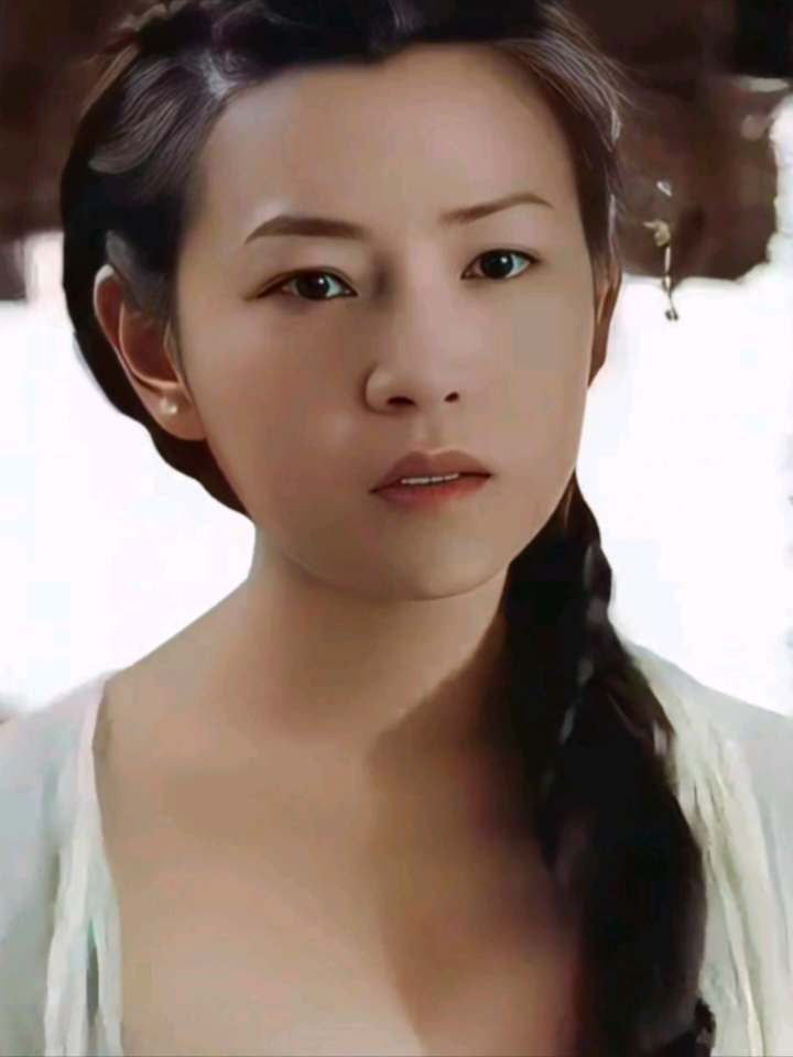 “听不快不慢的情歌,像不远不近的人”包子脸的陈妍希还挺好看!