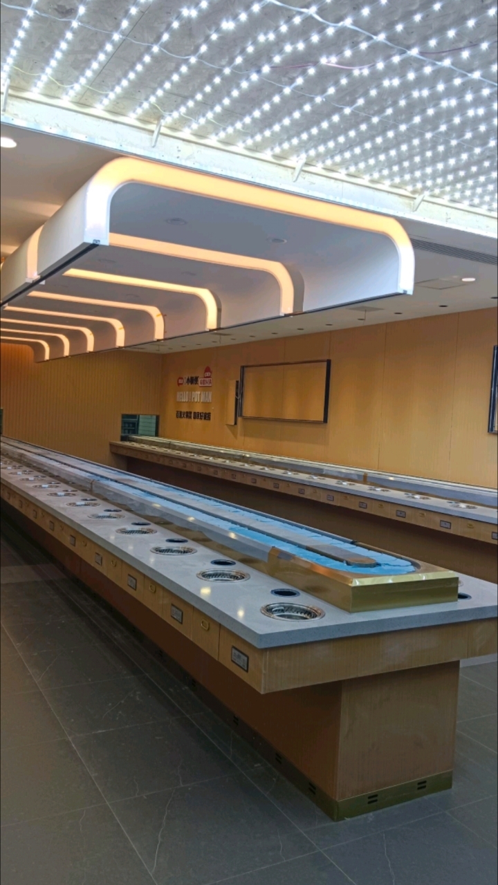 看156平小火锅店怎么装修,你喜欢这种风格吗?