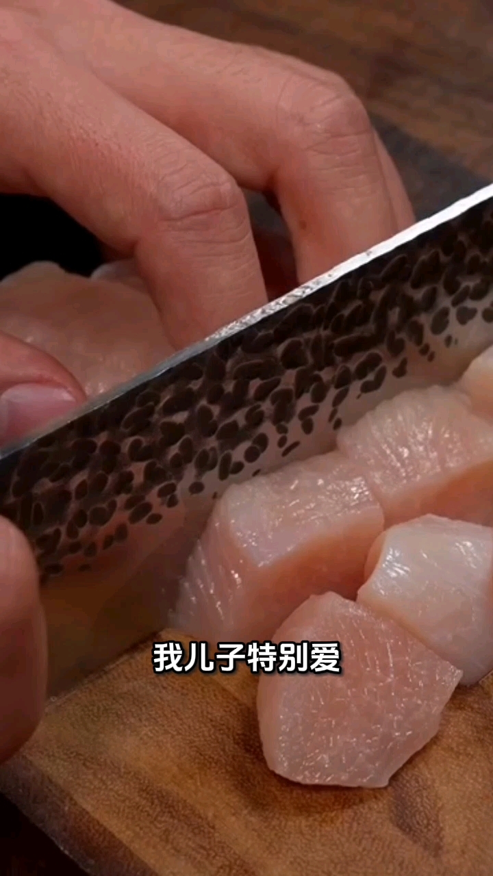 给大家推荐的香酥鸡米花做法,过年露一手吧