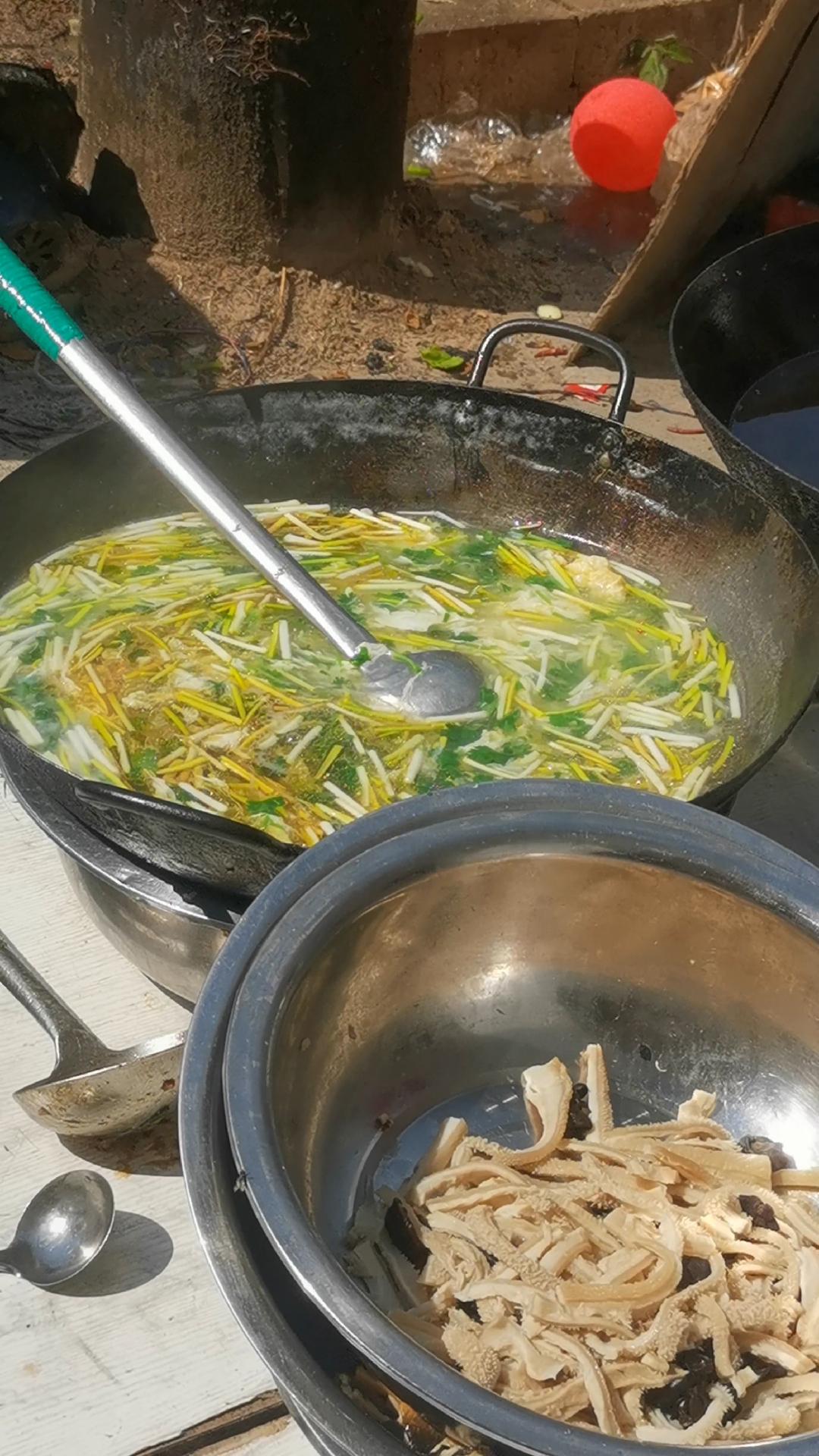 大席最后一道压轴——蒜黄鸡蛋汤!没有这盆汤,大席都不算完美