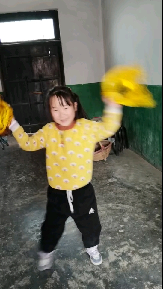 小丫头向前冲!