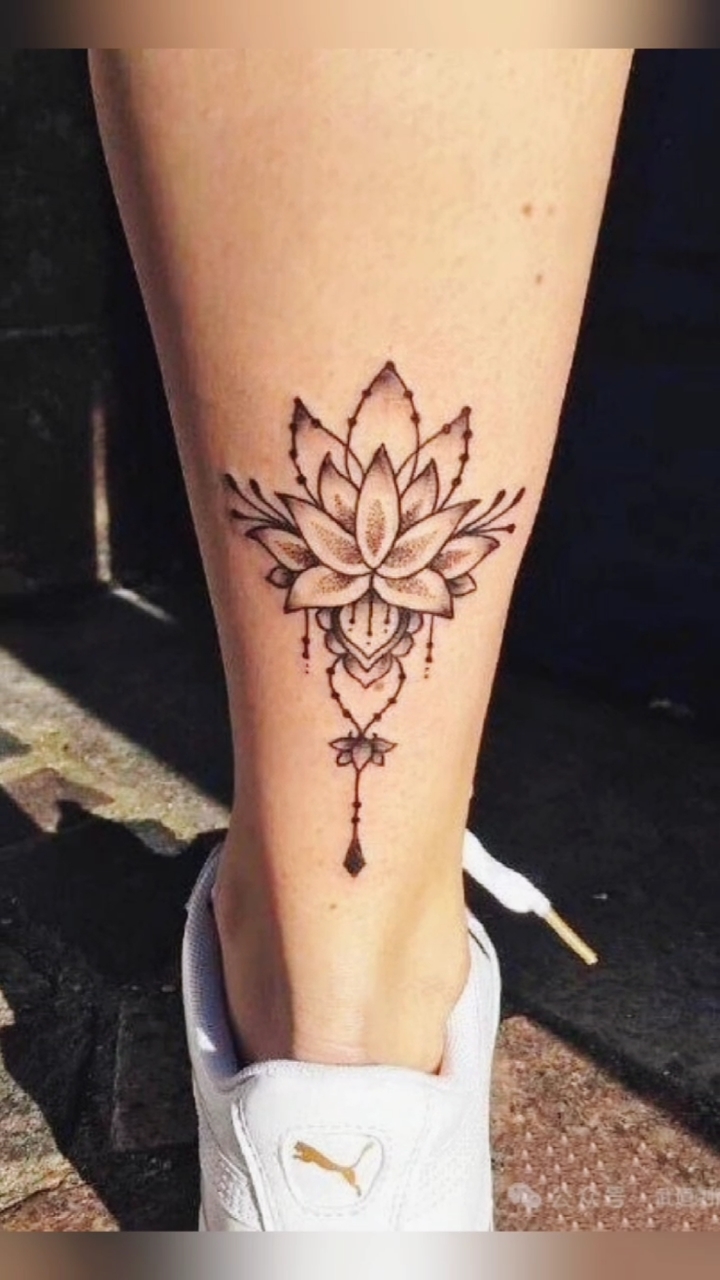 精美莲花纹身图案展示