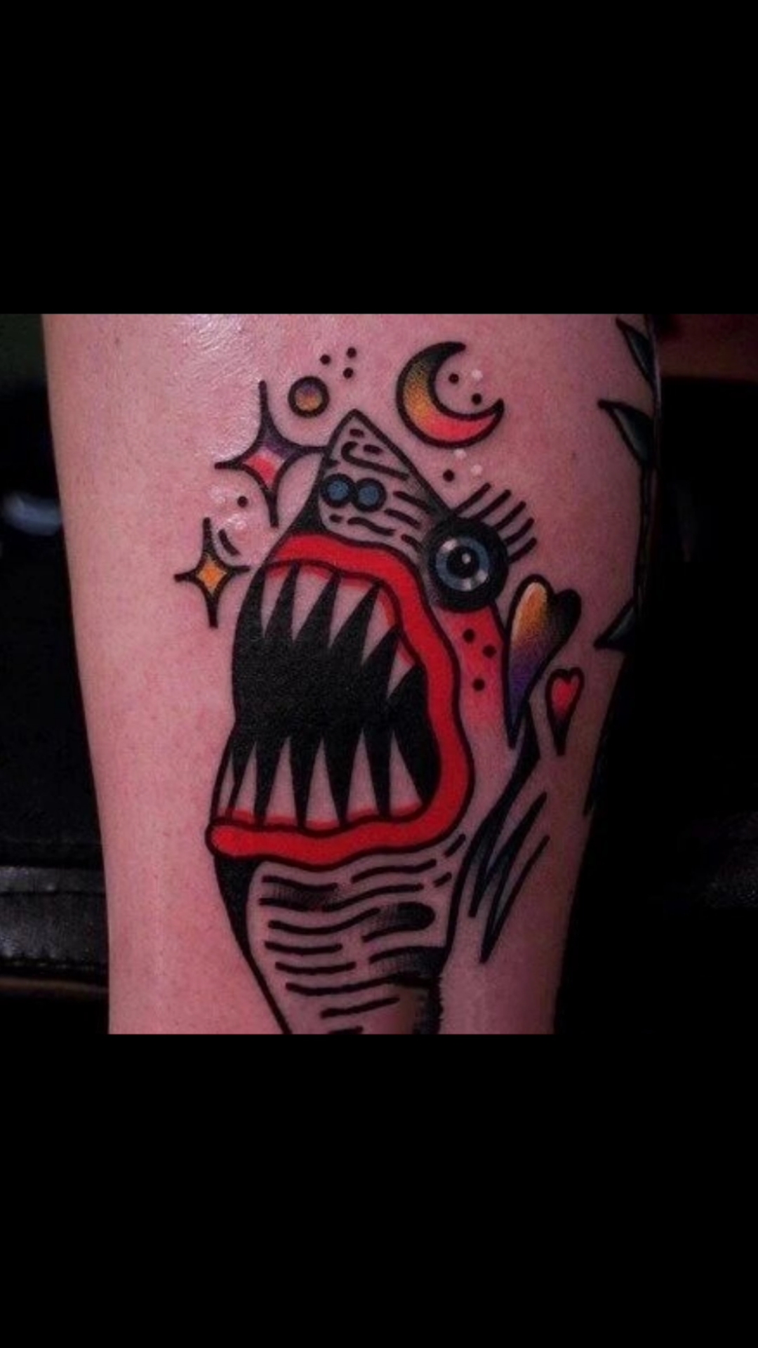 一组彩色风格的鲨鱼纹身图案欣赏