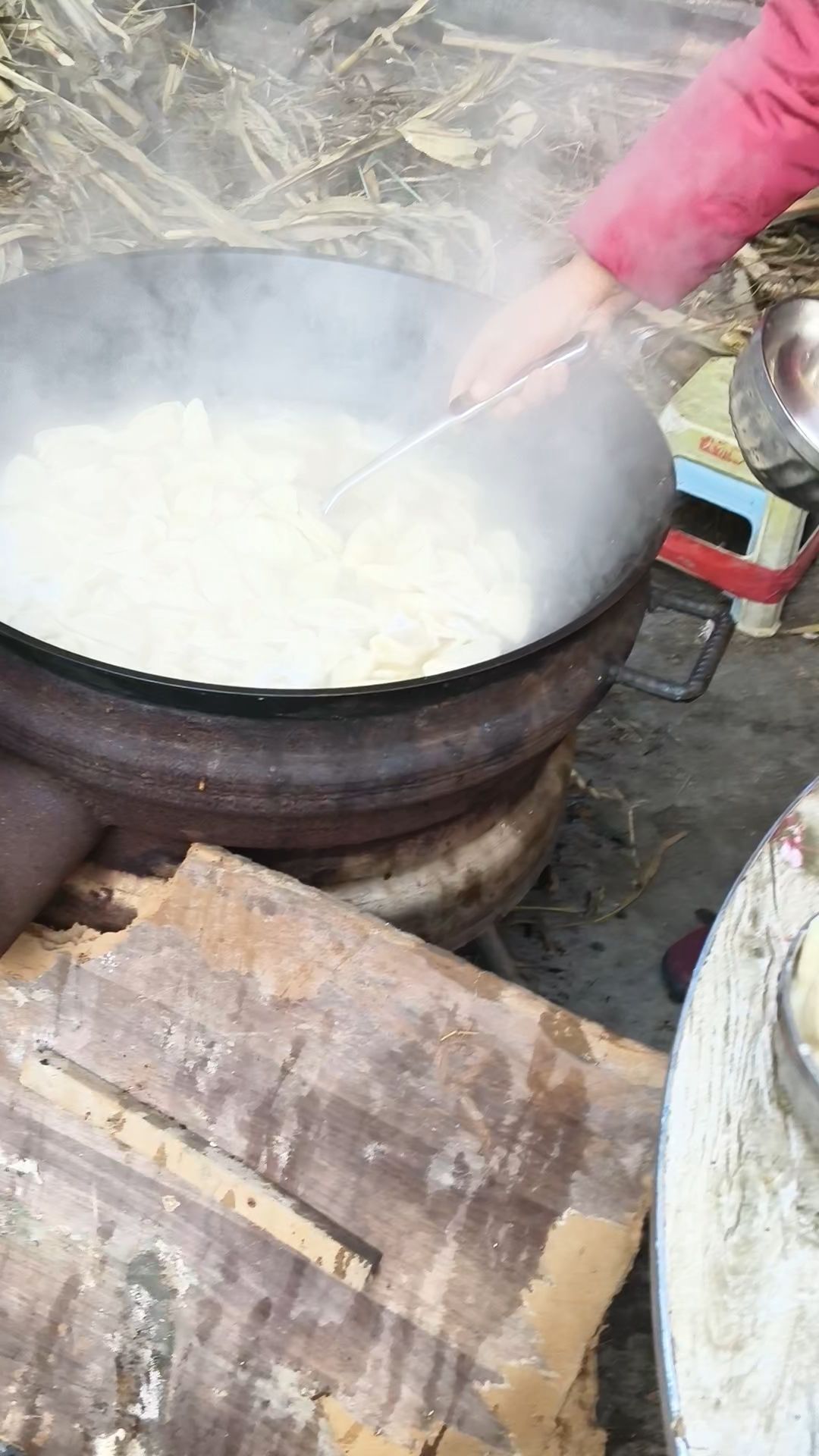 河南豫东虞城春节年俗年味初一早上吃水饺放鞭炮代表一年吉祥如意