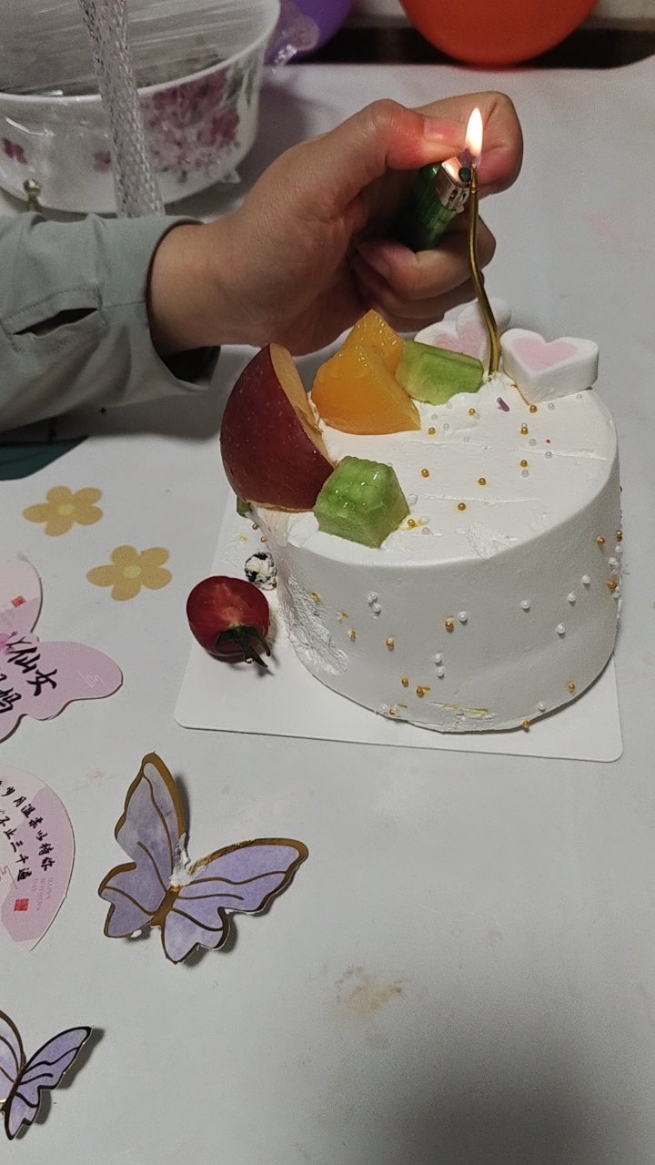 #生日蛋糕许愿瞬间#